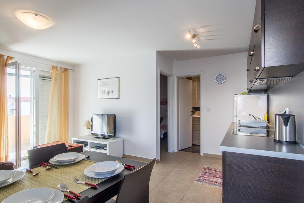 Apartments Domuzin Biograd Na Moru Exterior photo